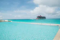 "Footprints in the Sand" - Poolside 3/3 - Pools