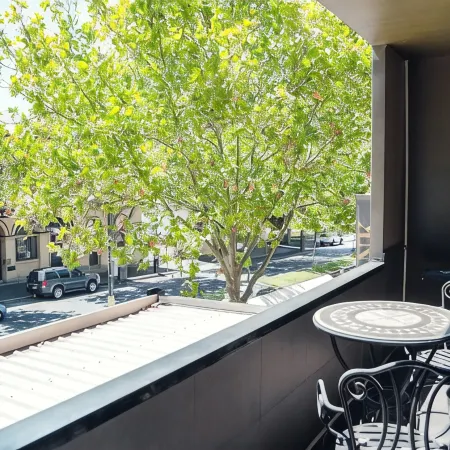 Spacious, modern apartment right in the Bendigo CBD