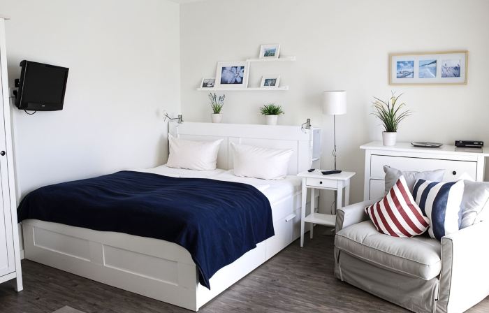 Newly renovated, close to the beach, sunny, south-facing balcony, WLAN