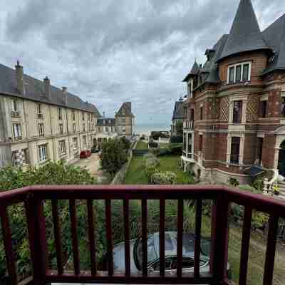 Appartement de Villa Historique - 50m de la Plage Others