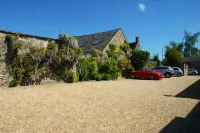 Marlborough Arms - parking