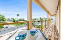 Waterfront, Private Boat Dock, Paddle board, Near Springs - 3-Star