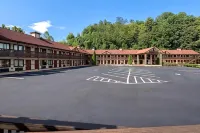 Quality Inn - parking