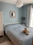 Bright and Airy cottage close to the beach - Homestays