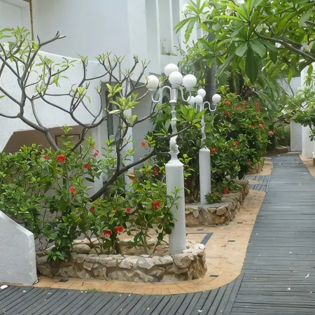 Beachfront Villa in Cupecoy Bay – Serene, Modern & Romantic Honeymoon Escape