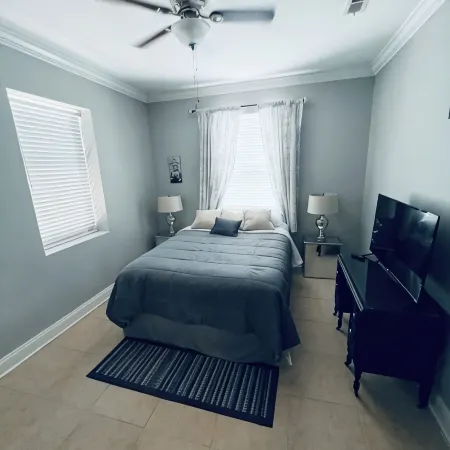 Smith Lake Stay with Water Views, Pool and Spa Bath 3Bd 2Bath