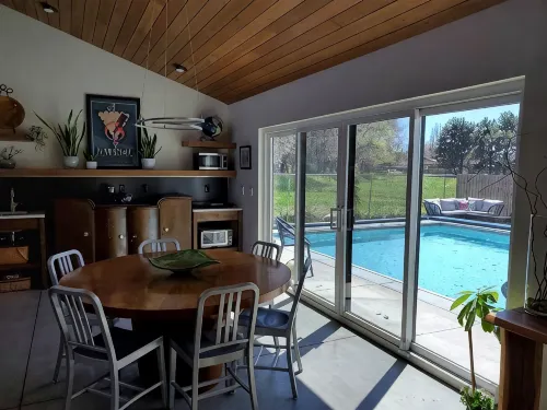 Modern Oasis with pool, close to downtown and airport - 4-نجوم