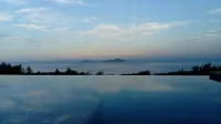 The Infinity 180 Luxury Suites - Beach