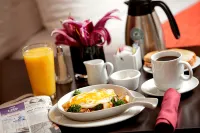 Holiday Inn WILKES BARRE - EAST MOUNTAIN by IHG - breakfast
