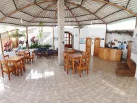 Hostal White House Galapagos Hotels in Puerto Ayora