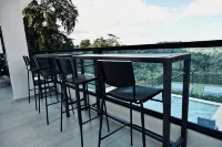 Private Pickleball Oasis + Pool – 15 Min to Beaches & El Yunque, 30 Min Airport - 4-Sterne