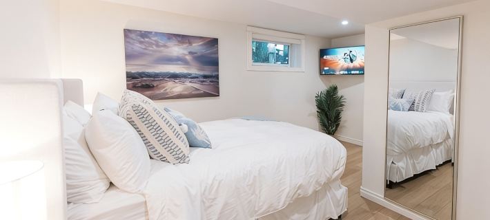 Coastal Cove; A Tranquil Getaway Hotels in Red Deer