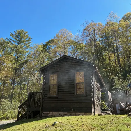 BEAUTIFUL LOG CABIN NEAR NEW RIVER HIKING STARGAZING WIFI NICE COUPLES RETREAT