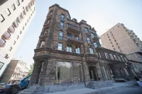 Boulevard Hotel
