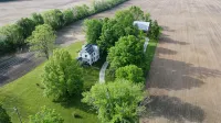 Historic Meadowdale Farm - Barn Stay in Rural Setting - Wifi