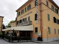 Hotel Villa Kinzica Các khách sạn gần Quảng trường Hiệp sĩ