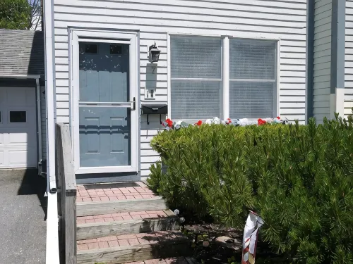 Cozy 3-bedroom town home located in the heart of downtown Bar Harbor! - บังกะโล