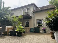 Idyllic vacation home in Jena 5 minutes walk to the center directly on the Saale - 3 tähden