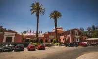 Wyndham Costa del Sol Arequipa - parking