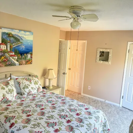 COZY 3BR BEACH LOFT - pool/tennis court