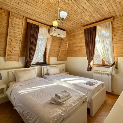 Hotel Four Brothers Các khách sạn gần Đài kỷ niệm Kartlis Deda
