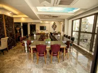 Lion Park Suites & Residence Hotel โรงแรมในไอดึน