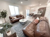 Kanab Townhome - Hot Tub - 3Br - Sleeps 10 - Zion - 3-Star
