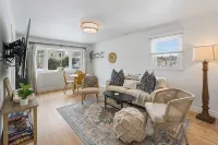 Leesburg Hideaway- King Bed + Private Backyard - 4 stjerner