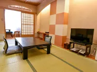 Hamazen Ryokan - parking