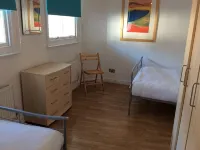 Beach view Town House,sea views,5 mins to beach ,free wifi,Family & pet friendly - Bathtub