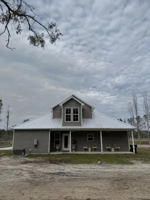 Country Living, Minutes from Town. - 4-Star