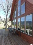 Sunset Chalet - 2200 sq.ft. Multi-Seasonal Retreat Only15 Minutes from Ashland ! - Alphydda