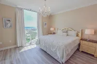 Book Your Beach Vacation! Penthouse Unit with Stunning Views of Destin!