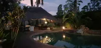 Sunbird Guest House - مسبح