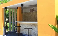 JM Hotel Kuta Lombok - Barer