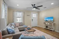 Cottage Row: Daphne - 4-Star