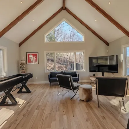 Beautiful Escape! Hudson Valley House. 90Min from NYC & 30Min from Beacon.