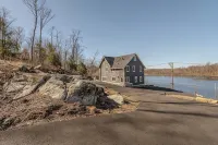 Beautiful Escape! Hudson Valley House. 90Min from NYC & 30Min from Beacon. - Wi-Fi