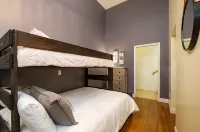 Mountain Veiws, Hot Tub,Treehouse,Gameroom, Child Playroom, Pet Friendly - balcon