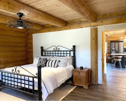 New Build Modern Log Cabin in the Heart of Pine on 2 acres of secluded Forest Hotels in Pine