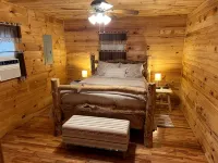 Cozy cabin getaway close to hiking, skiing, sightseeing, and Bristol! - Hytter