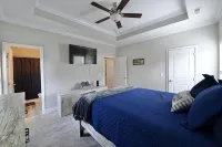 Cozy Country Retreat with Patio and BBQ - WiFi