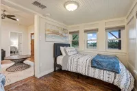 Farmhouse on 8 acres - 4-Star