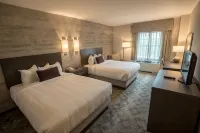 Normandy Farm Hotel & Conference Center - parking