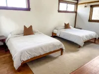 Forest Hideaway, 1 Min from Woodward, Sleeps 10 - Alphydda