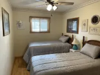 Northwoods Home Getaway w/direct access to ATV/Snowmobile Trails - 2-Star