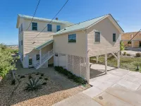 Relaxed Cancellation Policy! Oceanfront home with pool,hot tub, fire pit, bikes. - 4つ星
