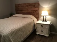 Beautiful New Pocono Chalet! - 샬레 호텔