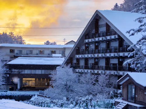 Tateshina Shinyu Onsen - Mountain View