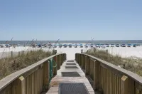 Oversize beachfront condo w/ Gulf view - Private Pools